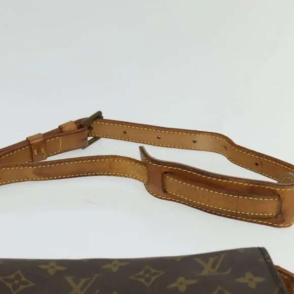 Authentic LOUIS VUITTON Monogram Saint Cloud GM Shoulder Bag M51242 LV - Picture 6 of 16